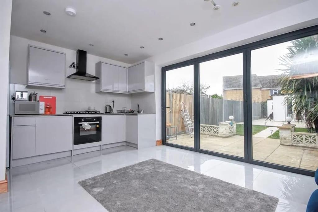 Beautiful Bright Three Bedroom House In Brighton And Hove With Free Parking Exterior photo